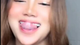 Alfii Cantik Omek Mendesah