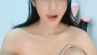 Putri Cantik Bugil Menggairahkan
