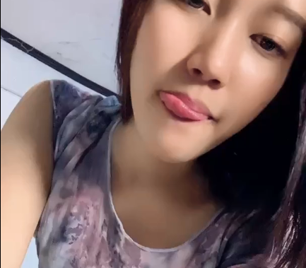 Kak Cipaa Bikin Penasaran Sama Body Mulusnya