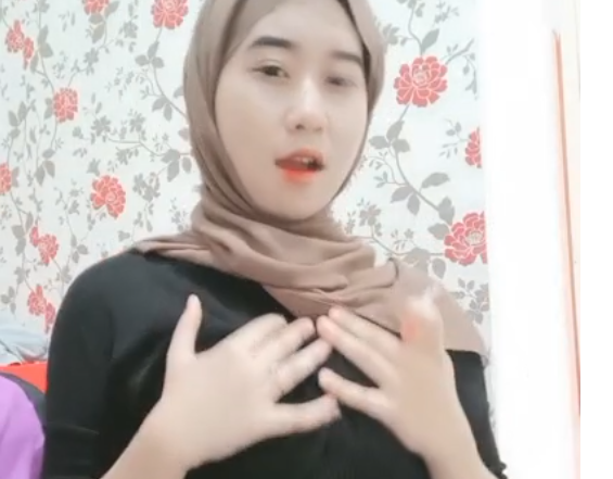 Ukhty Jilbab Bikin Sange Para Pascol