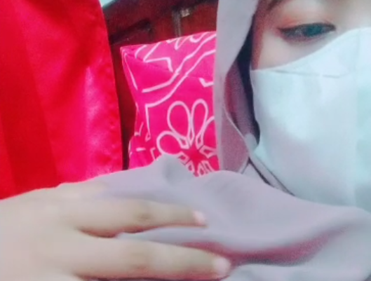 Hijaber Satu Ini Asyik Colmek