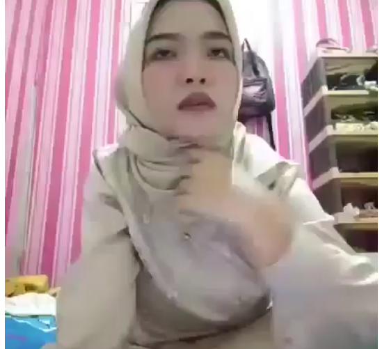 Ughtea Cakep Kirim Video Bugil Untuk Ayang