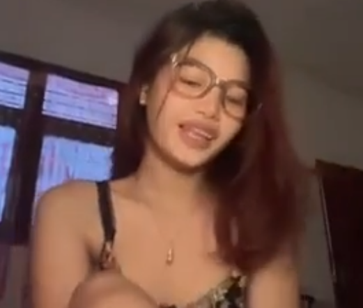 Geby Bening Banget Saat Live