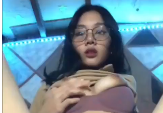 Kacamata Cantik Omek
