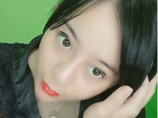 Mei Gadis Cantik Live Mandi Sambil Joget