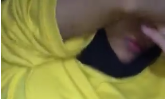 Hijaber Cantik Pasrah Diewe Sama Teman Kakak