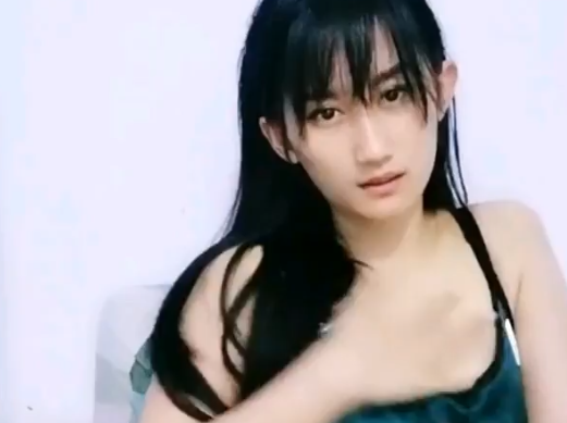 Neng Friscaa Live Hot Banget