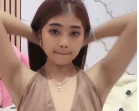 Cantik Spill Uting Dan Cd Putih