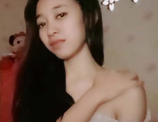 Cantik Mulus Tocil Show Tipis