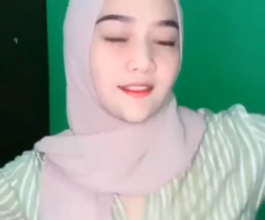 Via Hijaber Live Buka Aurat Bugil