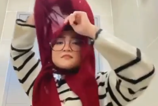 Pulang Kerja Jgn Lupa Kasih Pap Cewek Hijabers Cantik