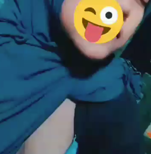Laely Hijaber Imut Suka Banget Mainin Toge Kenyal