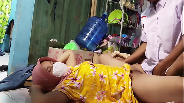 Di Ajak Ngentot Ibu Tiri Sange Sebelum Berangkat