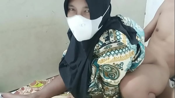 Ngentot Tetangga Hijab Suka Selingkuh