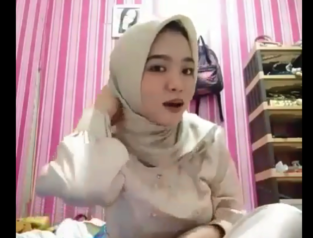 VCS Kirim Video Bugil Untuk Ayang