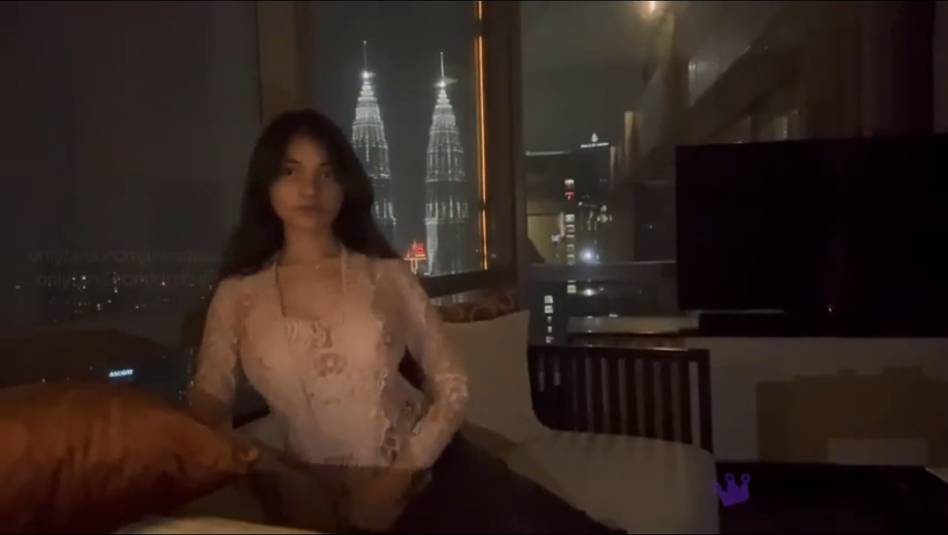 Draculin Memuaskan Kontol