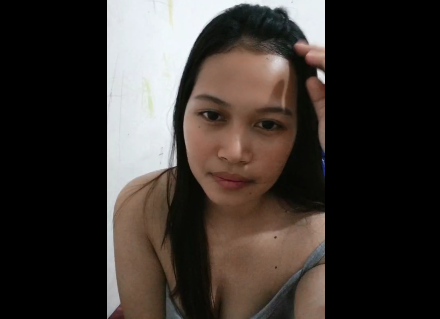 Nih Host Cantik Kalem Tapi Birahi.